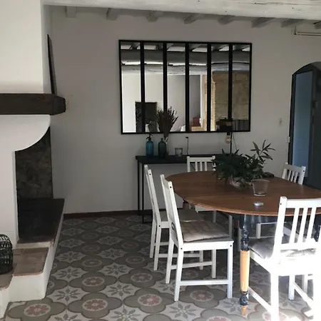 Des Oliviers بيت للعطل Souvignargues