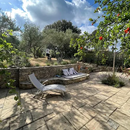 بيت للعطل Des Oliviers Souvignargues