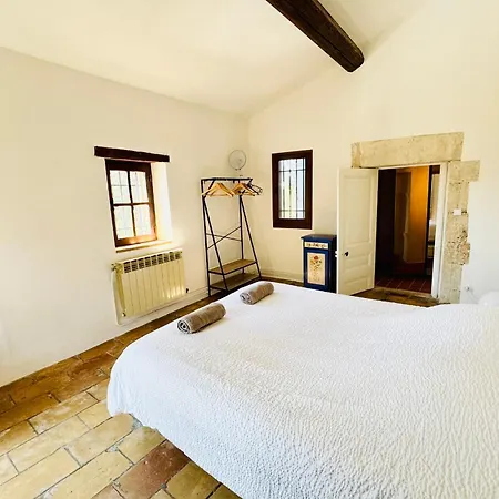 بيت للعطل Des Oliviers Souvignargues